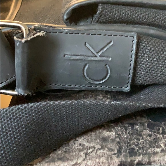 Calvin Klein Messenger Bag - Picture 6 of 8